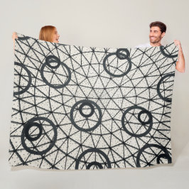 Abstrakte Kreise in Schwarz und Weiß Fleecedecke