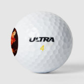 Abstrakte Kunst beim Tanzen von Feuervögeln Golfball (Logo)