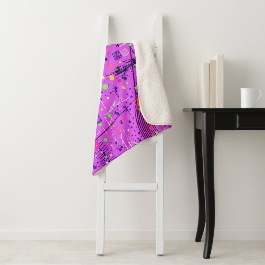 Abstrakte Kunst: Lila Glitch Sherpadecke (Beispiel)