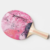Abstrakte Kunst mit Acrylfarbe gießen | rosa Tischtennis Schläger (Seitenansicht)