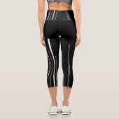 Abstrakte Kunst Schwarz-weiße Linien Twirt Minimal Capri Leggings (Rückseite)