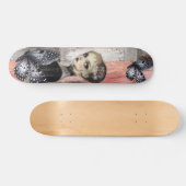 Abstrakte Kunstbedrückte Grunge Girl Mixed Media Skateboard (Horizontal)