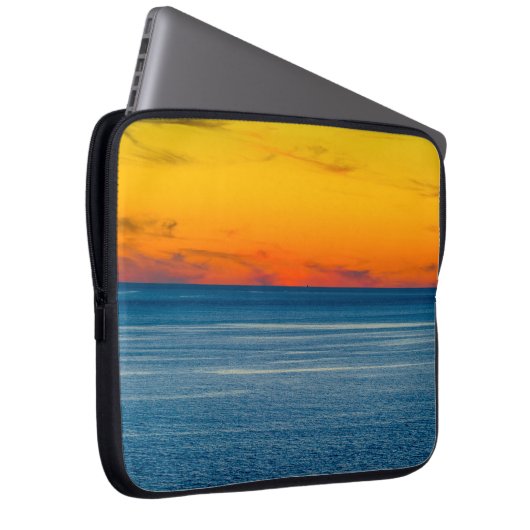 Abstrakte lange Belichtungszeit mit absichtlichem  Laptopschutzhülle (Vorne Rechts)