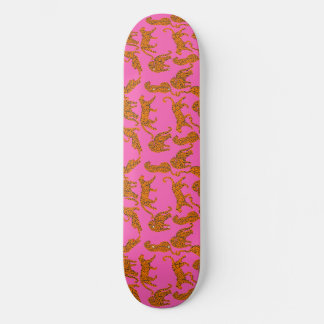 Abstrakte Leoparden mit roten Lippen Skateboard