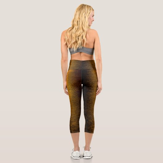 Abstrakte Lichter Meeresspiegelung glänzender Bron Capri Leggings (Rückseite)