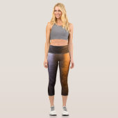 Abstrakte Lichter Meerglänzende Bronze-Reflexion Capri Leggings (Vorderseite)
