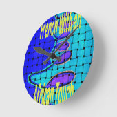 Abstrakte Lila Form des Blue African Woven Runde Wanduhr (Winkel)