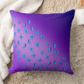 Abstrakte Lila Mondbalken und Schmetterlinge Kissen (Decke)