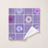 Abstrakte Lila Patchwork-Blumenquadrate Badhandtuch Set (Waschlappen)
