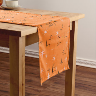Abstrakte Linien und rosa Sterne auf orange Retro Kurzer Tischläufer