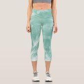 Abstrakte Lüster und Glühwürmchen grün Capri Leggings (Vorderseite)