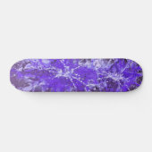 Abstrakte Malerei | violettes Plattergrunge Skateboard (Horizontal)