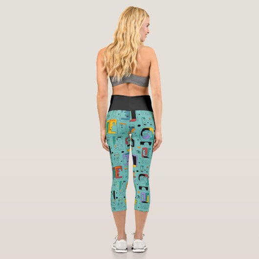 Abstrakte maya-alte Gesichter Muster 1 Capri Leggings (Rückseite)