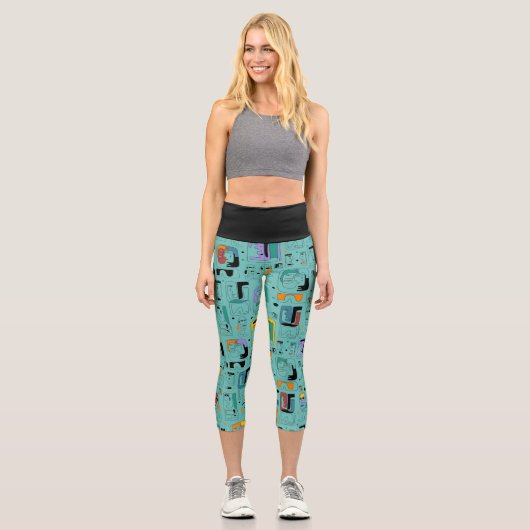 Abstrakte maya-alte Gesichter Muster 1 Capri Leggings (Vorderseite)