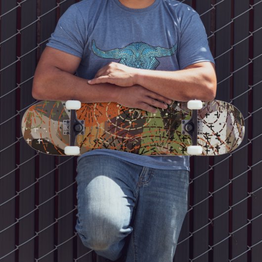 Abstrakte Mixed Media Earthy Autumnal Colors Skateboard (Außenbereich 3)