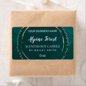 Abstrakte moderne, grüne und goldfarbene Kerzen (Insitu)