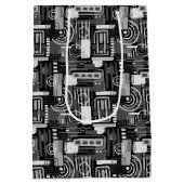 Abstrakte monochrome Geschenktasche Mittlere Geschenktüte (Rückseite)
