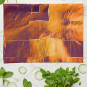 Abstrakte Mosaikkonstruktion aus rötlich-orangefar Geschirrtuch (Gefaltet)