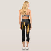Abstrakte Nachtlichter Meerglanz-Reflexion Capri Leggings (Rückseite)