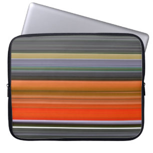 Abstrakte Nummer 1: Orange und Grau Laptopschutzhülle