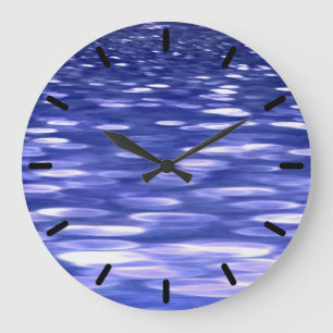 Abstrakte Nummer 3: Blauschimmer Große Wanduhr