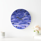 Abstrakte Nummer 3: Blauschimmer Große Wanduhr (Zuhause)