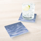 Abstrakte Nummer 3: Pulverblau-Schimmer Glasuntersetzer (Schrägansicht)