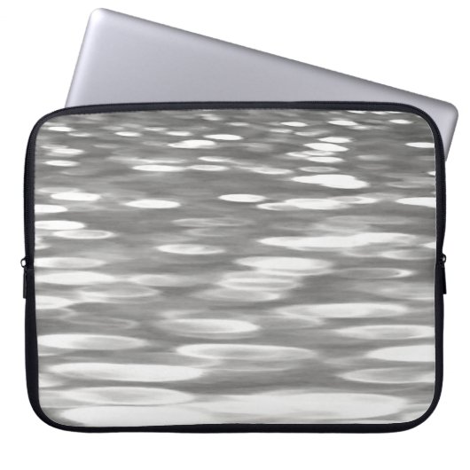 Abstrakte Nummer 3: Silbergrauer Schimmer Laptopschutzhülle (Vorderseite)