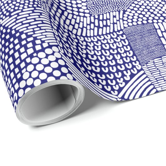 Abstrakte Patchwork Map - White on Deep Navy Blue Geschenkpapier (Rolleneckpunkt)