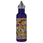 Abstrakte Pepperoni Pizza auf blauem Hintergrund Edelstahlflasche (Rechts)