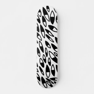 Abstrakte Petals - Schwarz auf Weiß Skateboard