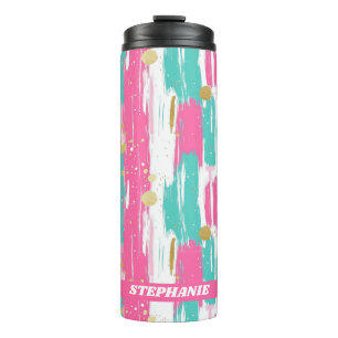 Abstrakte Pinselstriche aus Minze, Rosa, Weiß und Thermosbecher