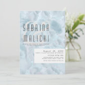 Abstrakte Pinselstriche Blass Dusty Blue Einladung (Stehend Vorderseite)