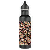 Abstrakte Pizzaslics auf schwarzem Hintergrund Edelstahlflasche (Links)