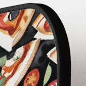 Abstrakte Pizzaslics auf schwarzem Hintergrund Pickleball Schläger (Linke Seite)