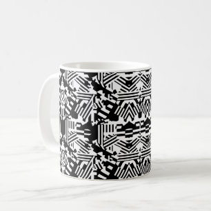 Abstrakte Reflektionen: Linien, Kuben und Monochro Kaffeetasse