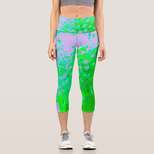Abstrakte Retro-Blume in Lavendel und Kalkgrün Capri Leggings (Vorderseite)