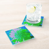 Abstrakte Retro-Blume in Lavendel und Kalkgrün Glasuntersetzer (Schrägansicht)