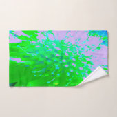 Abstrakte Retro-Blume in Lavendel und Kalkgrün Handtuch (Handtuch)