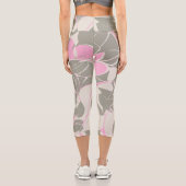 Abstrakte rosa Blüte Capri Leggings (Rückseite)