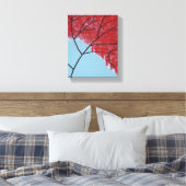 Abstrakte rote Baumblätter auf Blau Leinwanddruck (Insitu (Schlafzimmer))