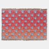 Abstrakte Schneeflocken in Rot und Blau Decke (Vorderseite)