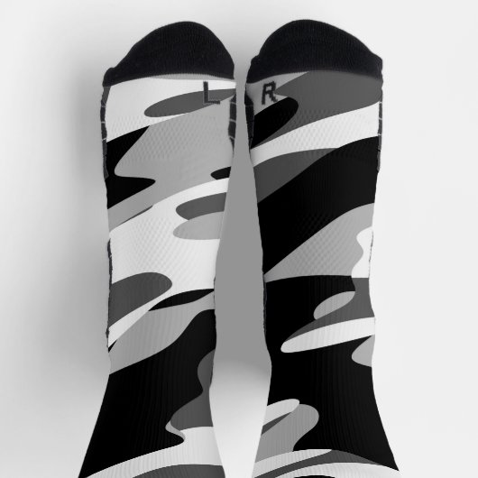 abstrakte schwarz-graue Camouflage Socken (Oben)