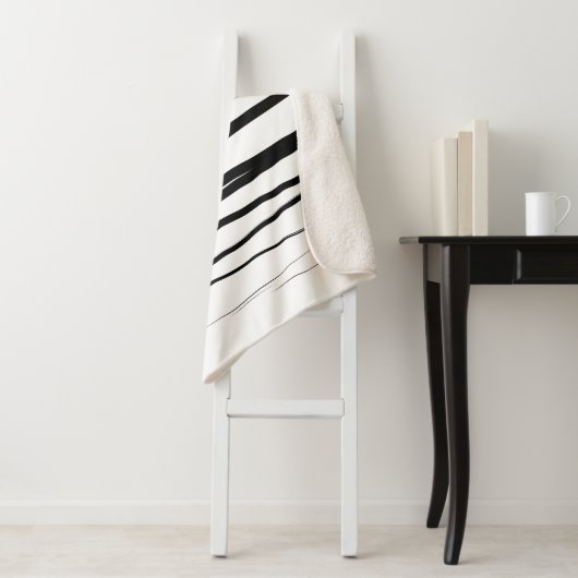 Abstrakte Schwarz-Weiß-Leinen Sherpadecke (Beispiel)