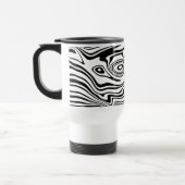 Abstrakte Schwarz-weiße Wavy Strip Travel Mug Reisebecher (Links)