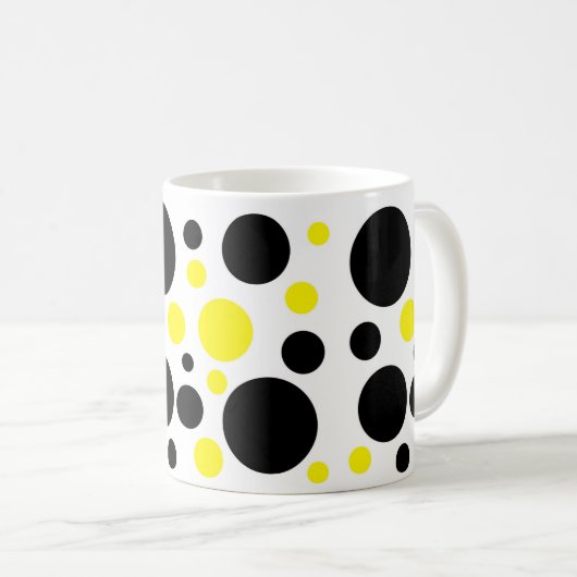 Abstrakte Schwarzgelbe Kreise Punkte Kaffeetasse (VorderseiteRechts)