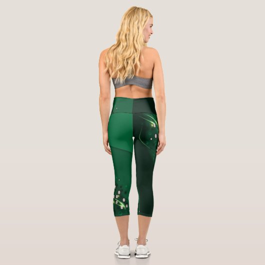 Abstrakte Smaragdgrün Layout und Goldverzierungen Capri Leggings (Rückseite)