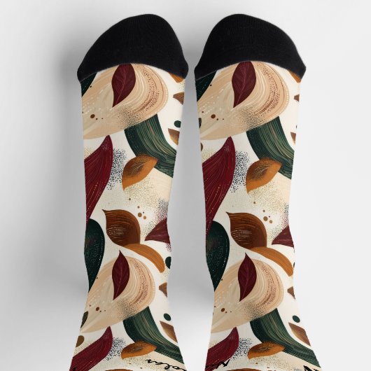 Abstrakte Socken im Herbst in Rost, Grün und Creme (Oben)