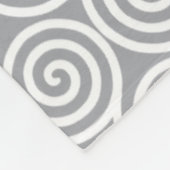 Abstrakte Spiralkreise auf Quick Silber Grau Fleecedecke (Ecke)