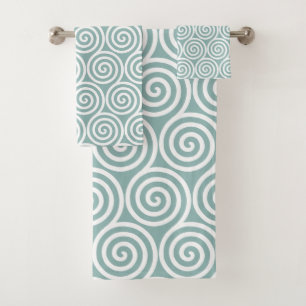 Abstrakte Spiralkreise in Silvery Blue und White Badhandtuch Set